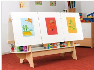 Molbertu stends bērnudārzam